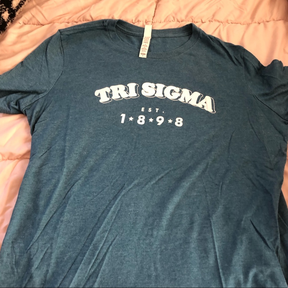Tri sigma tee